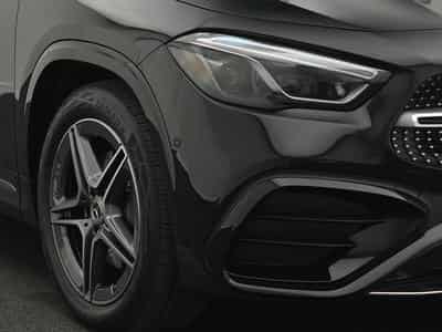 Mercedes GLA 220 4MATIC Multi+Pano+AHK+Handsfree (2025) - Foto 9