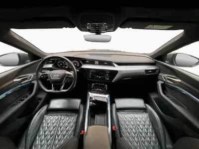 Audi e-tron 87kWh+SB+Advanced+S-line+E-Tron55+Quattro+P.Confort+Pano+LM2 (2022) - Photo 2