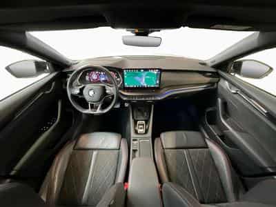 Skoda Octavia RS+DSG+SUEDIA+AHK+Pano+360 (2025) - Photo 2