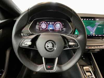 Skoda Octavia RS+DSG+SUEDIA+AHK+Pano+360 (2025) - Photo 10