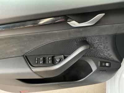 Skoda Octavia RS+DSG+SUEDIA+AHK+Pano+360 (2025) - Photo 14