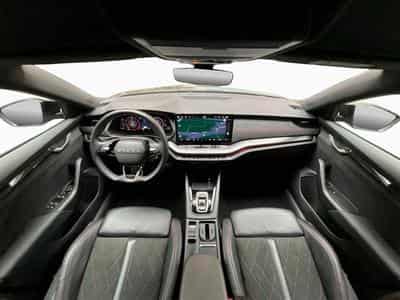 Skoda Octavia RS+DSG+DCC+Design-SUEDIA+LM18+P.Simply-Clever (2025) - Foto 2
