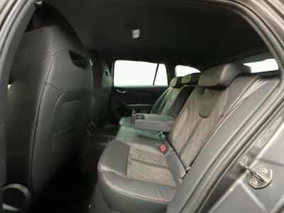 Skoda Octavia RS+DSG+DCC+Design-SUEDIA+LM18+P.Simply-Clever (2025) - Foto 15