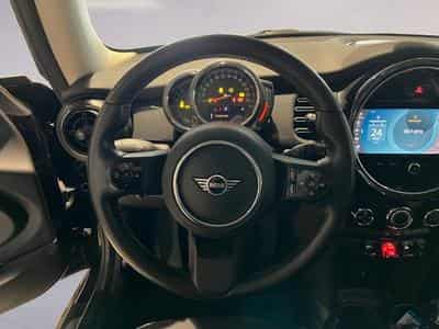 MINI Cooper Mini One (2022) - Photo 15