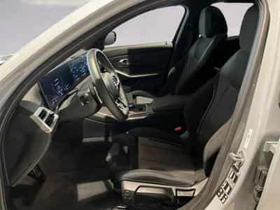 BMW 330 330d xDrive Touring (2025) - Foto 10