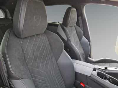 Peugeot 5008 III & e- GT 1.2 136CH (2024) - Photo 9