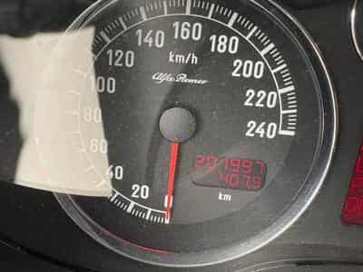 Alfa-Romeo 147 1.9 JTD (2008) - Foto 14