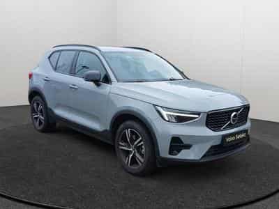 Volvo XC40 Plus Dark B3 Mild Hybrid (2025) - Foto 7