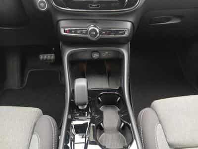 Volvo XC40 Plus Dark B3 Mild Hybrid (2025) - Foto 11