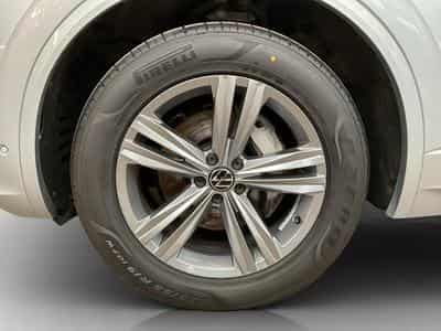 VW Touareg R-Line+DSG+V6+4M+AHK+Luft. (2023) - Foto 8