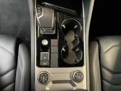 VW Touareg R-Line+DSG+V6+4M+AHK+Luft. (2023) - Foto 12