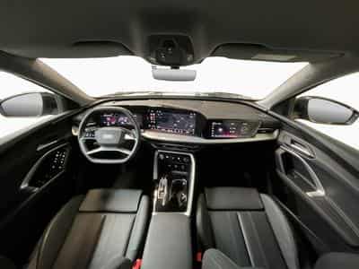 Audi Q5 Sportback+TFSI+S-Tronic+TechPlus+P.Business+LM18 (2025) - Foto 2