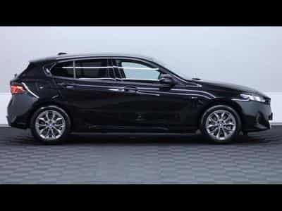 BMW 118 d Hatch F70 Steptronic (2025) - Foto 4