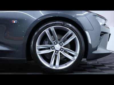 Chevrolet Camaro coupe 6.2 V8 453ch 50th anniversary boite manuelle (2016) - Foto 12