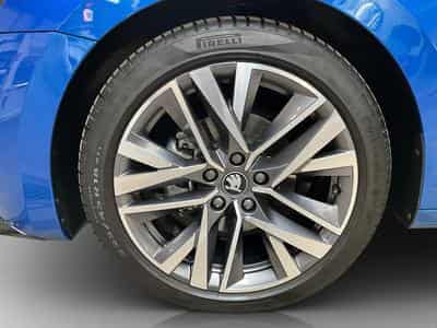 Skoda Octavia Sportline+DSG+Led+Navi+LM18+P.Sommeil (2025) - Foto 8