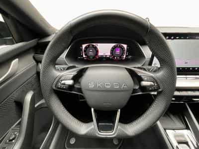 Skoda Octavia Sportline+DSG+Led+Navi+LM18+P.Sommeil (2025) - Foto 10