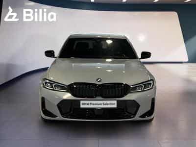 BMW 330 330e xDrive M Sport (2023) - Foto 2