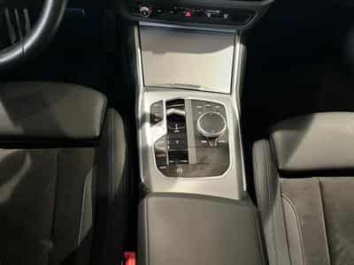 BMW 330 330e xDrive M Sport (2023) - Foto 7