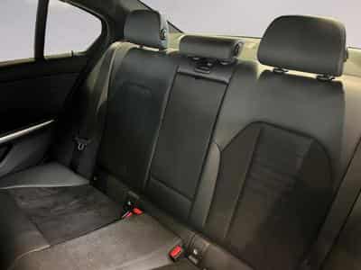 BMW 330 330e xDrive M Sport (2023) - Foto 13