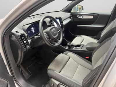 Volvo XC40 B3 Core / Essence (2024) - Photo 11