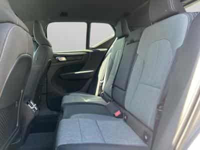 Volvo XC40 B3 Core / Essence (2024) - Photo 13