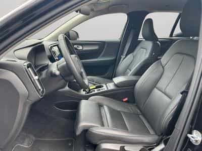 Volvo XC40 B3 Core 2026 / Essence (2025) - Photo 9