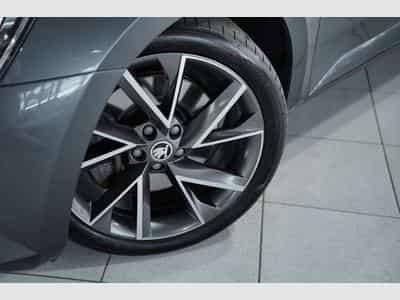 Skoda Superb Sportline 4x4 1.H *Pano *Canton *Memory (2017) - Photo 3