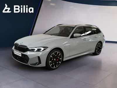 BMW 330 e xDrive M Sportpaket Head-Up HK HiFi DAB (2025) - Foto 1