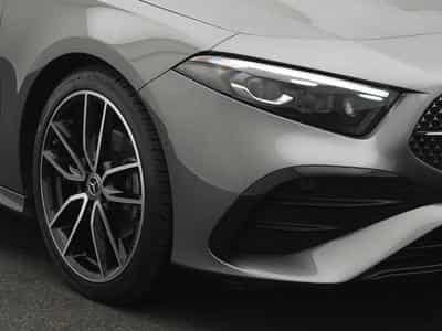 Mercedes A 200 d Multi+Kamera+Night+MBUX (2025) - Foto 9