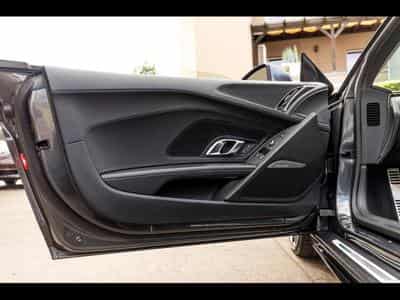 Audi R8 SPYDER V10 PERFORMANCE 5.2 FSI QUATTRO S-TRONIC - PACK KARHU (2022) - Photo 9