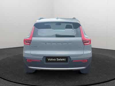 Volvo XC40 Essentiel B3 Mild Hybrid (2025) - Foto 6