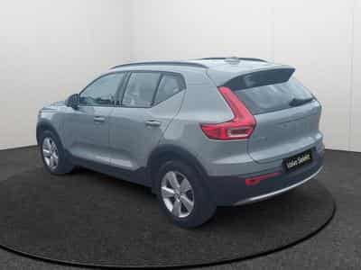 Volvo XC40 Essentiel B3 Mild Hybrid (2025) - Foto 5