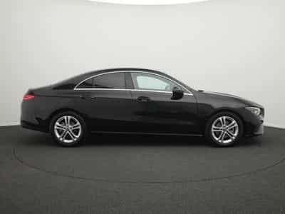 Mercedes CLA 180 LED+Kamera+Totw+MBUX (2024) - Foto 5