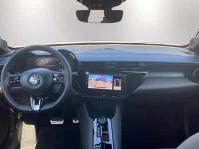 Alfa-Romeo JUNIOR 1.2 IBRIDA 145 SPECIALE E-DCT6 (2026) - Foto 10