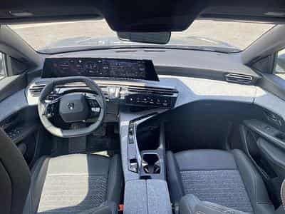 Peugeot 5008 HYBRID 145 ALLURE E-DCS6 (2025) - Photo 10