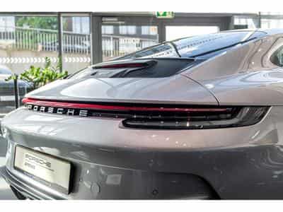 Porsche 911 GT3 Touring (2024) - Photo 7