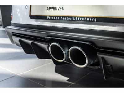 Porsche 911 GT3 Touring (2024) - Photo 11