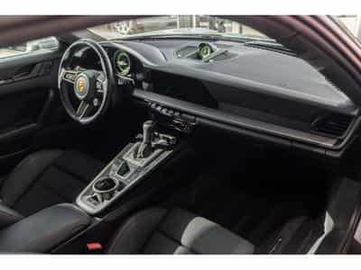 Porsche 911 GT3 Touring (2024) - Photo 15