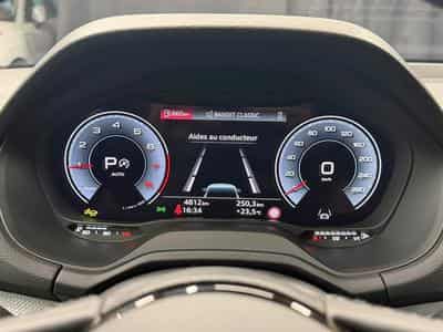 Audi Q2 35 TFSI 150cv S-line S-tronic (2026) - Foto 9