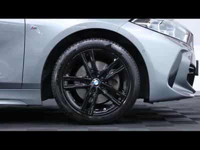 BMW 118 i M SPORT Steptronic (2023) - Foto 11