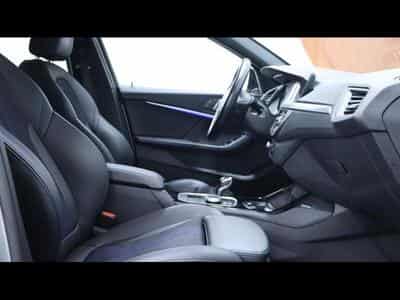 BMW 118 i M SPORT Steptronic (2023) - Foto 12