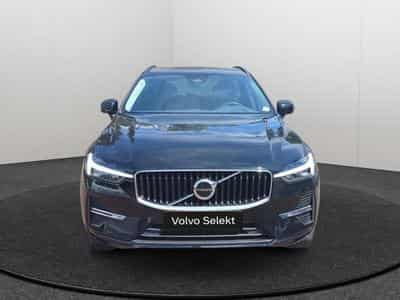 Volvo XC60 B4 AWD Core / Diesel (2022) - Foto 8