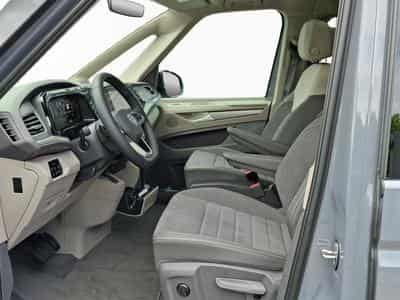 VW Multivan Life (2026) - Foto 9