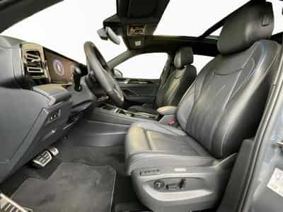 VW Tiguan R-Line+DSG+Harman+IQ-Drive+Black-Style+Pano (2025) - Foto 9