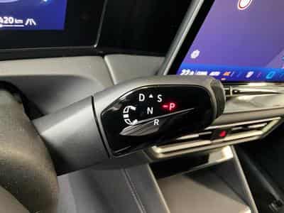 VW Tiguan R-Line+DSG+Harman+IQ-Drive+Black-Style+Pano (2025) - Foto 12
