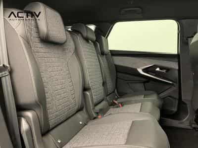 Peugeot 5008 Hybrid 145 e-DCS6 Allure (2026) - Foto 10