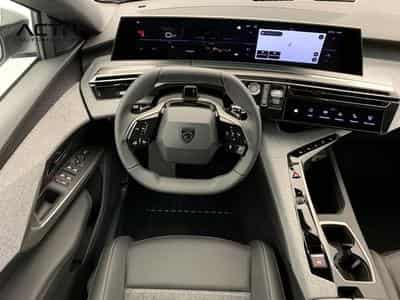 Peugeot 5008 Hybrid 145 e-DCS6 Allure (2026) - Foto 13
