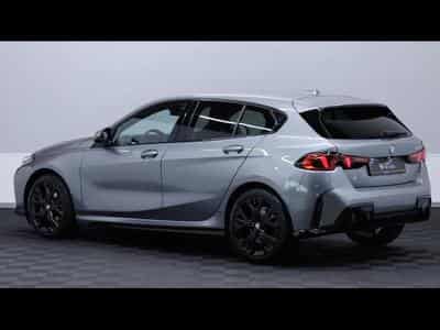 BMW 118 d hatch M SPORT Steptronic (2024) - Foto 7