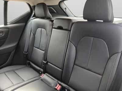 Volvo XC40 B3 Core 2026 / Essence (2025) - Foto 13