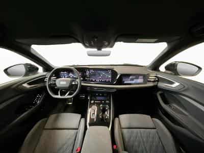 Audi A5 Avant+S-Line+S-tronic+P.Business+AHK+LM19 (2026) - Foto 2